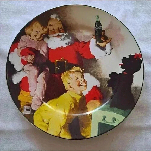 Coca Cola Sakura 8" Dessert Salad Christmas Holiday Santa Poodle Vintage Plate - Picture 2 of 3